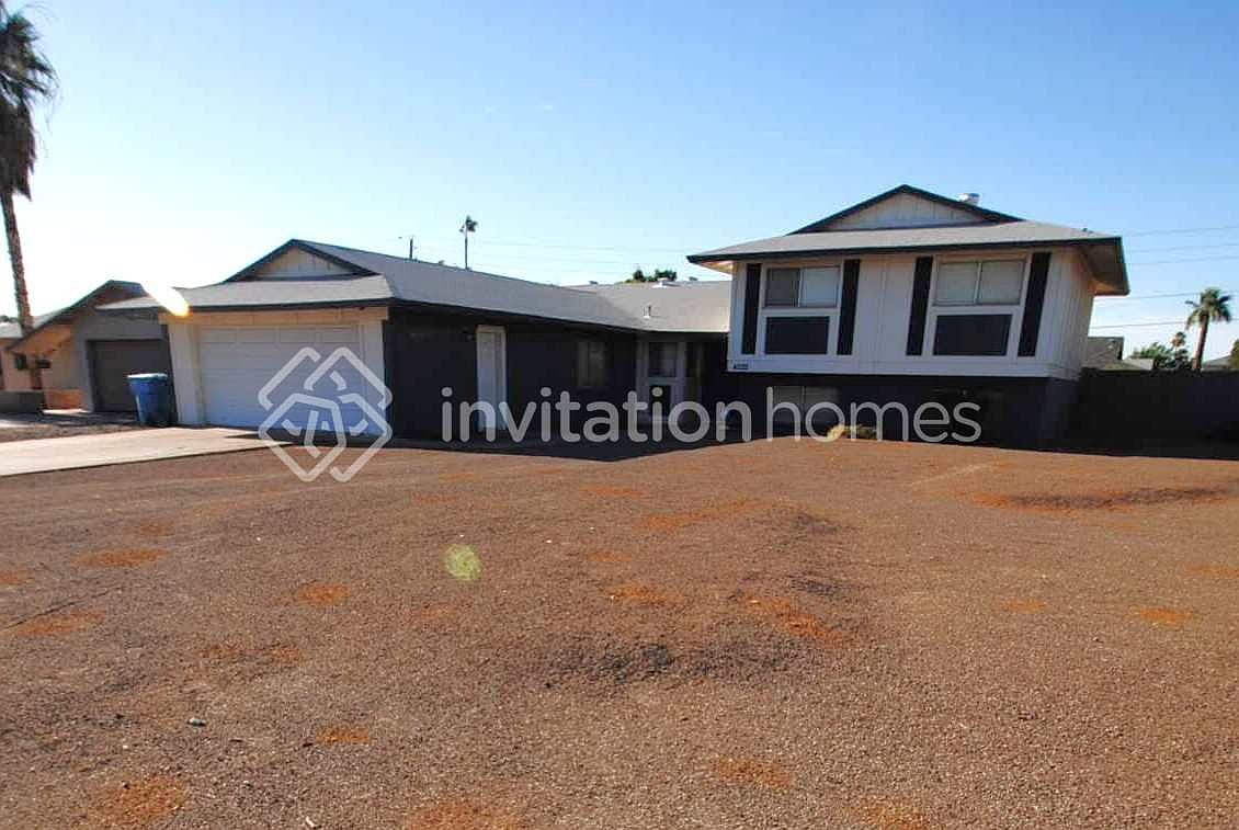 4222 W Denton Ln Phoenix, AZ 85019 photo 2