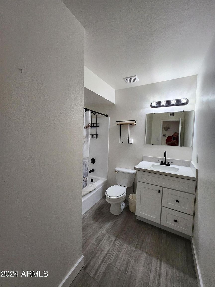5117 W Acoma Dr Glendale, AZ 85306 photo 5