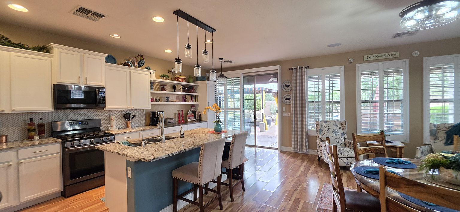 16113 W Papago St photo 3