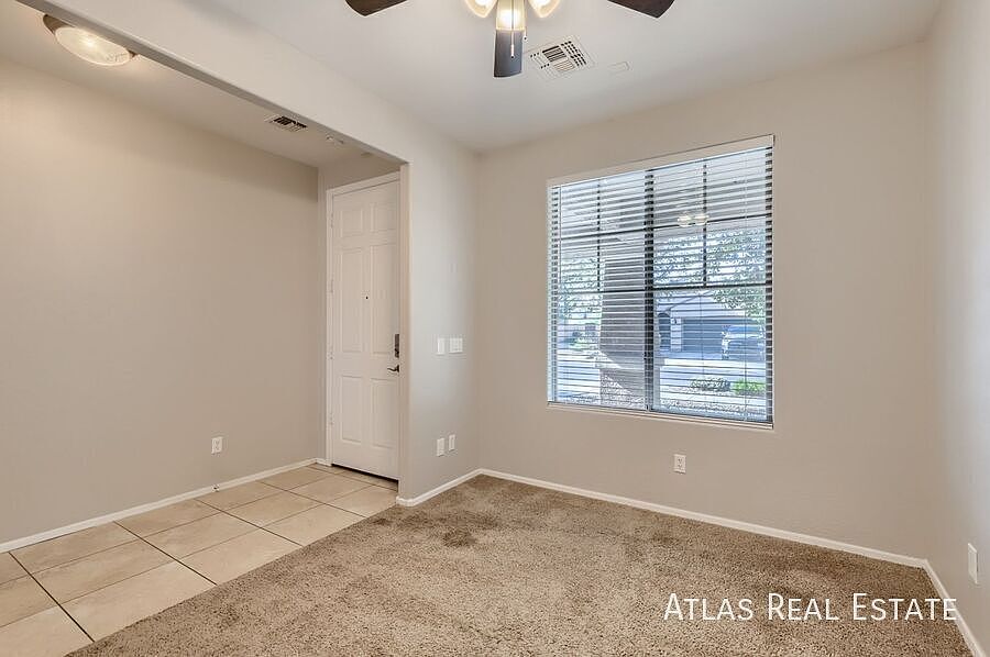 2610 W Gaby Rd photo 4