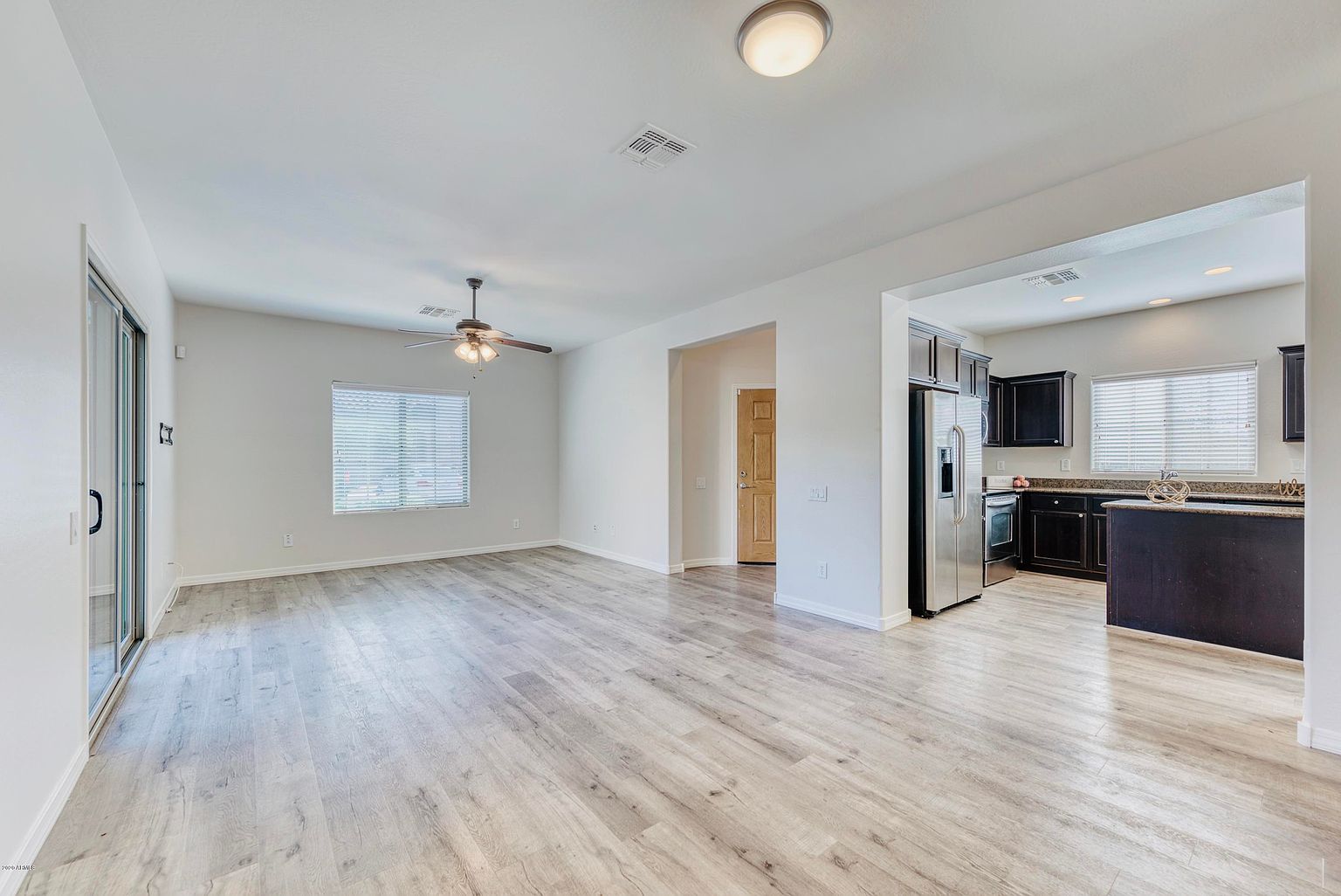21130 N 36th Pl Phoenix, AZ 85050 photo 5