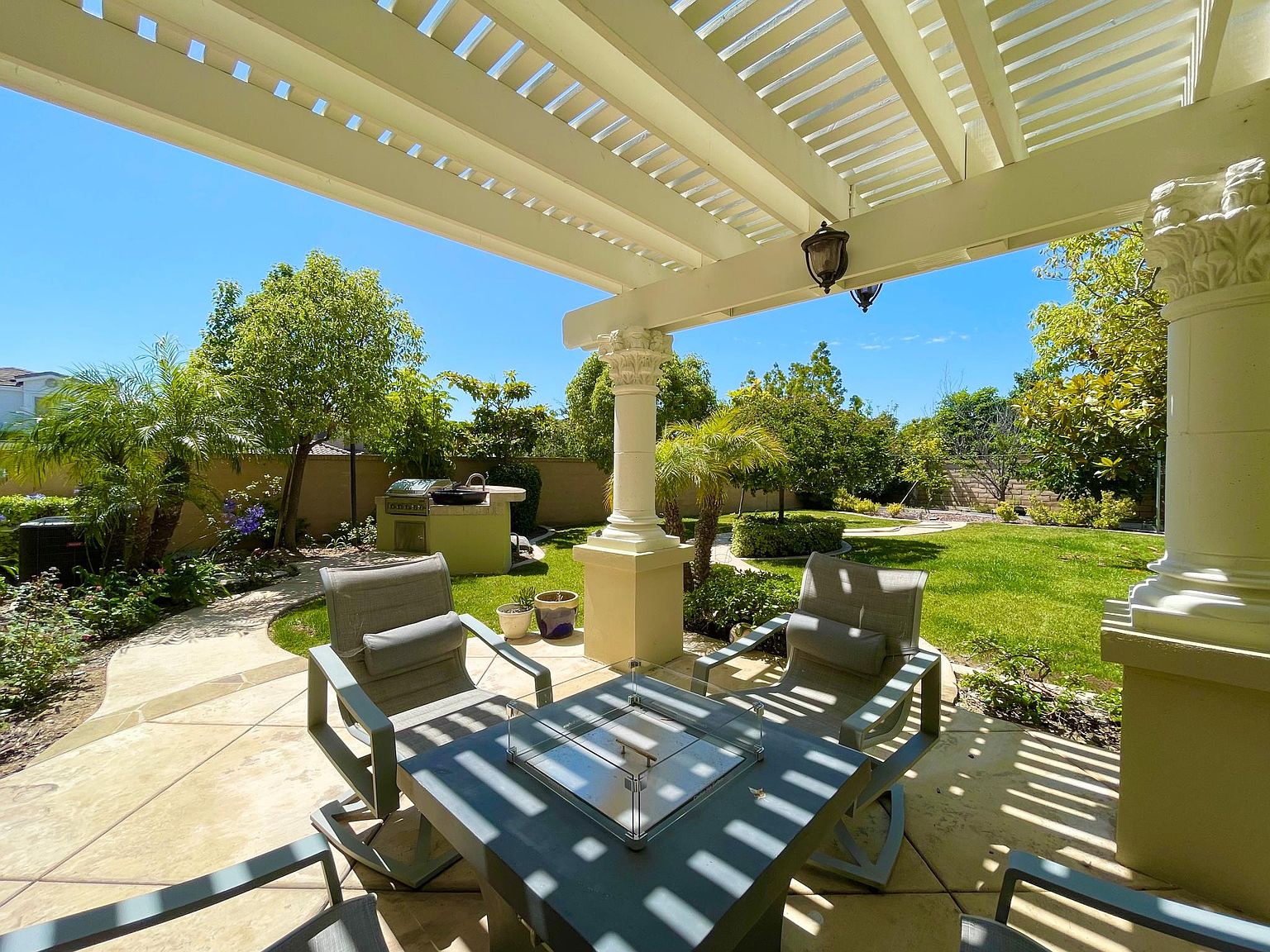 5854 Gablewood Way photo 2