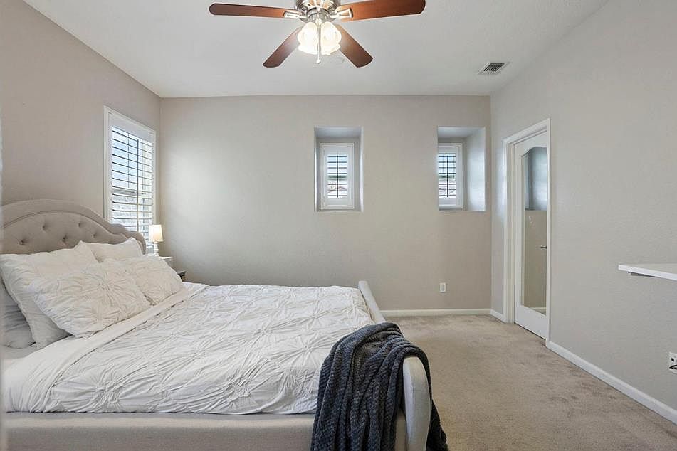 171 W Santa Cruz Way photo 2