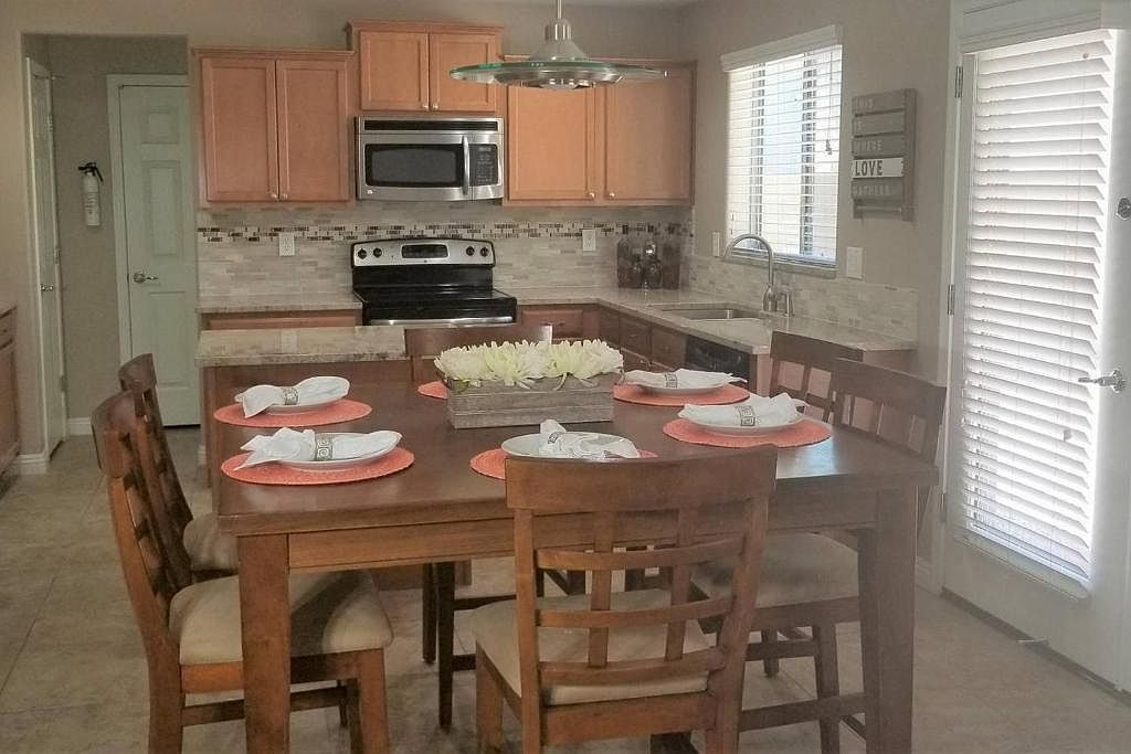 5746 W Beth Dr photo 4