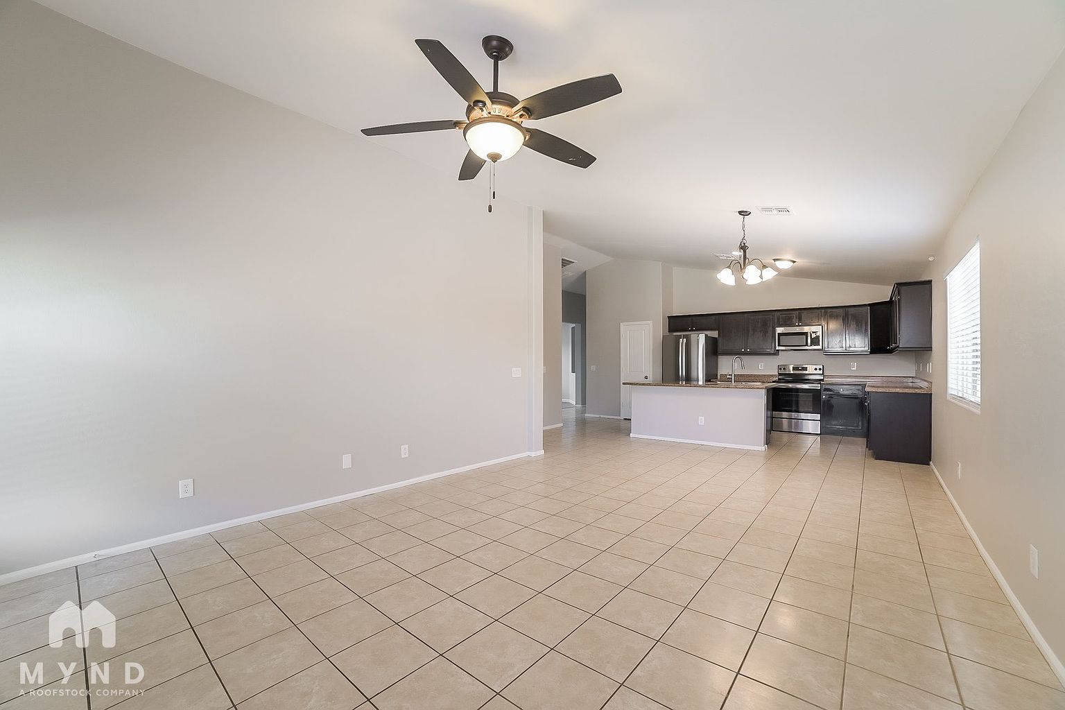 3023 S 87th Dr Tolleson, AZ 85353 photo 2