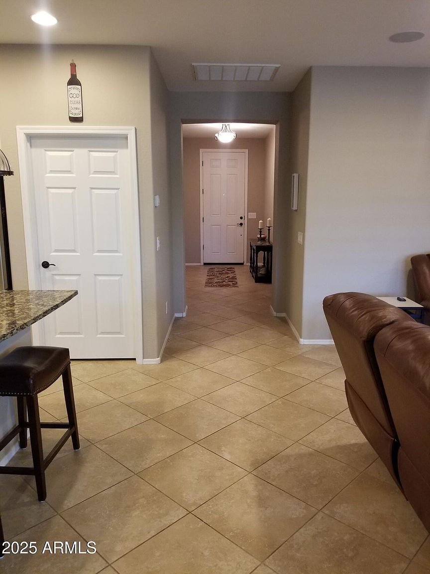 26881 W UTOPIA Road photo 4