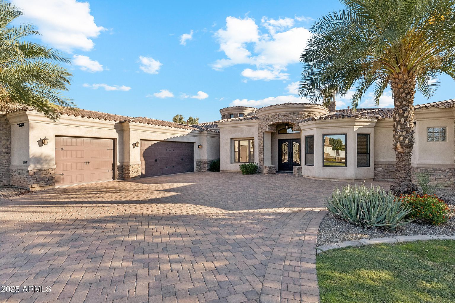 11407 E Bellflower Ct Chandler, AZ 85249 photo 3