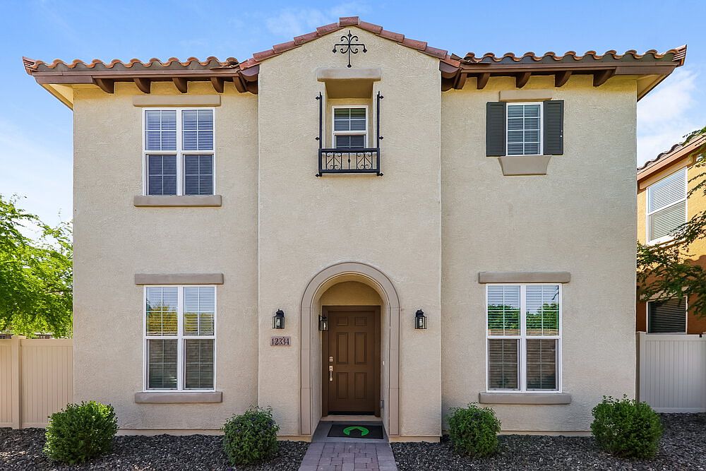 12334 W Domino Dr Peoria, AZ 85383 photo 2