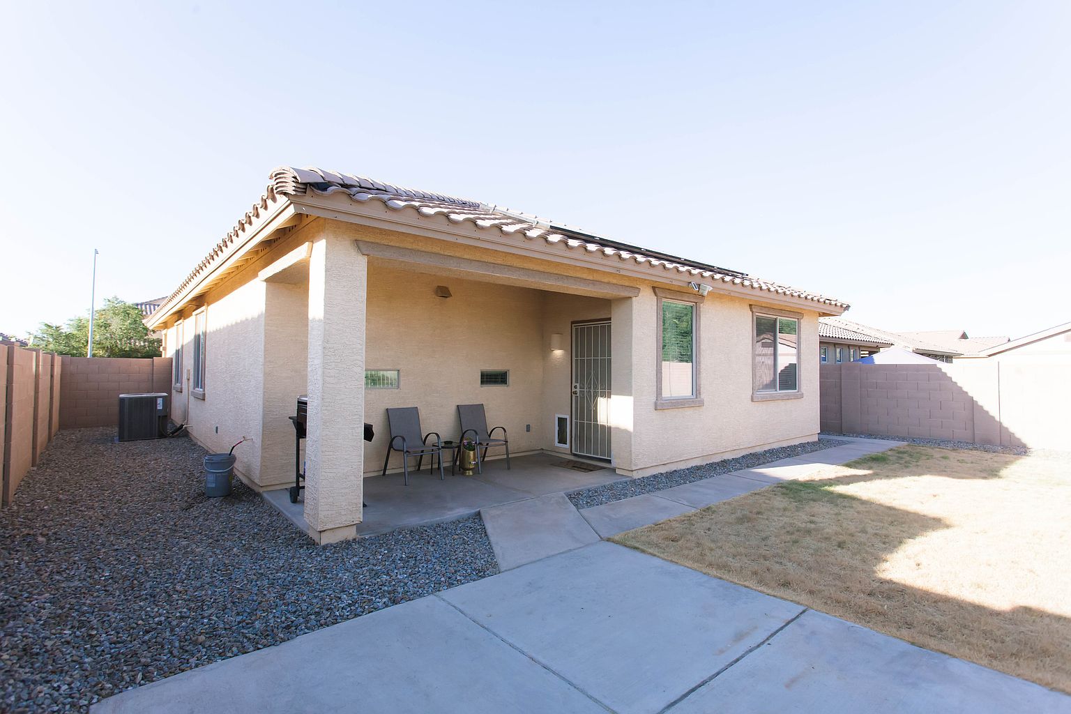 12125 W Desert Ln photo 2