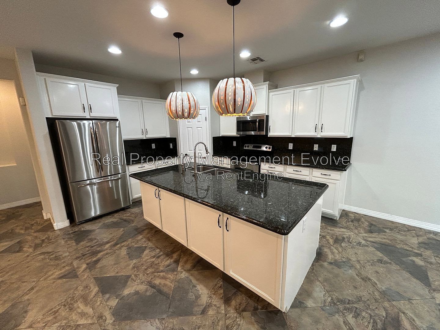 9033 W State Ave Glendale, AZ 85305 photo 5