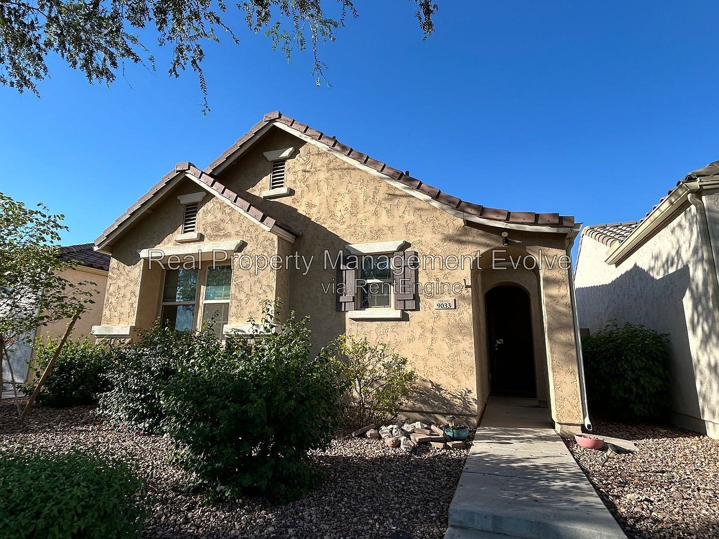 9033 W State Ave Glendale, AZ 85305 photo 4