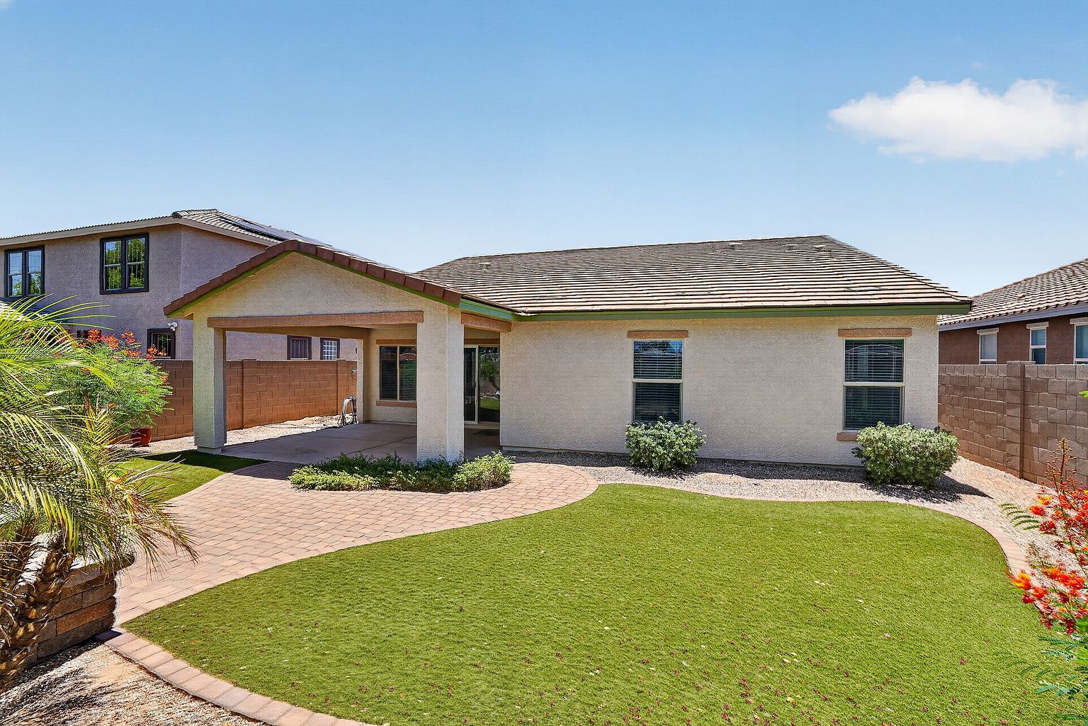 15772 W Shaw Butte Dr photo 3