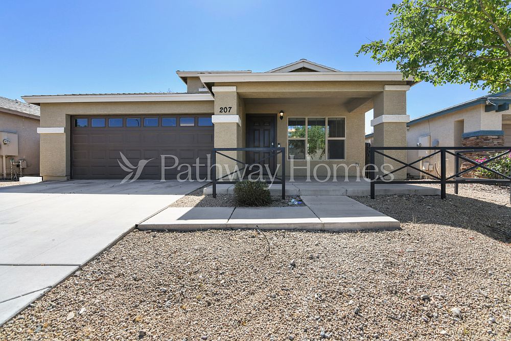 207 W Latona Rd Phoenix, AZ 85041 photo 3
