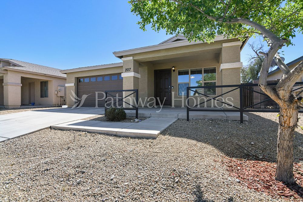 207 W Latona Rd Phoenix, AZ 85041 photo 5