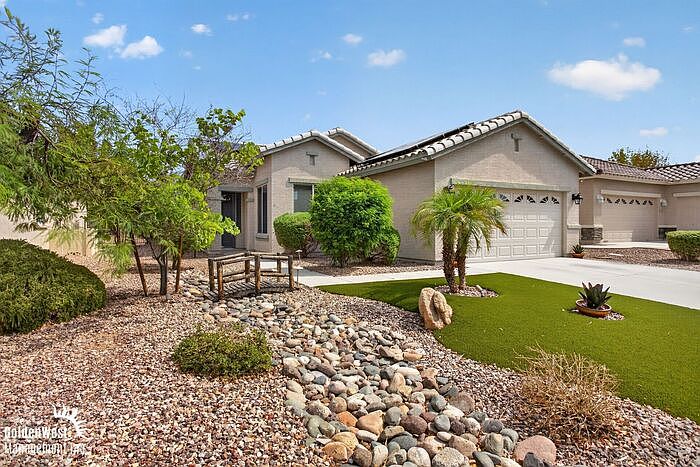 22626 W Moonlight Path photo 4