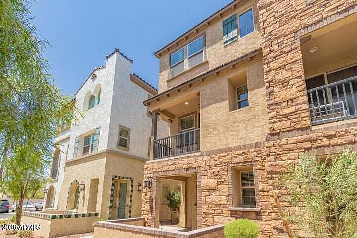1635 E Dogwood Ln photo 4