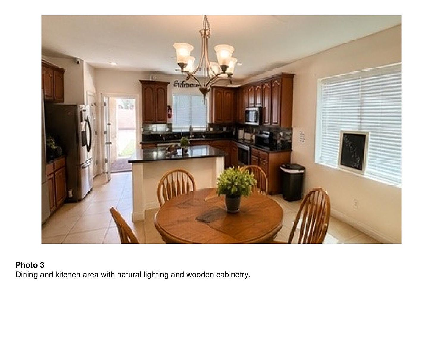 1069 E Blue Spruce Ln photo 2
