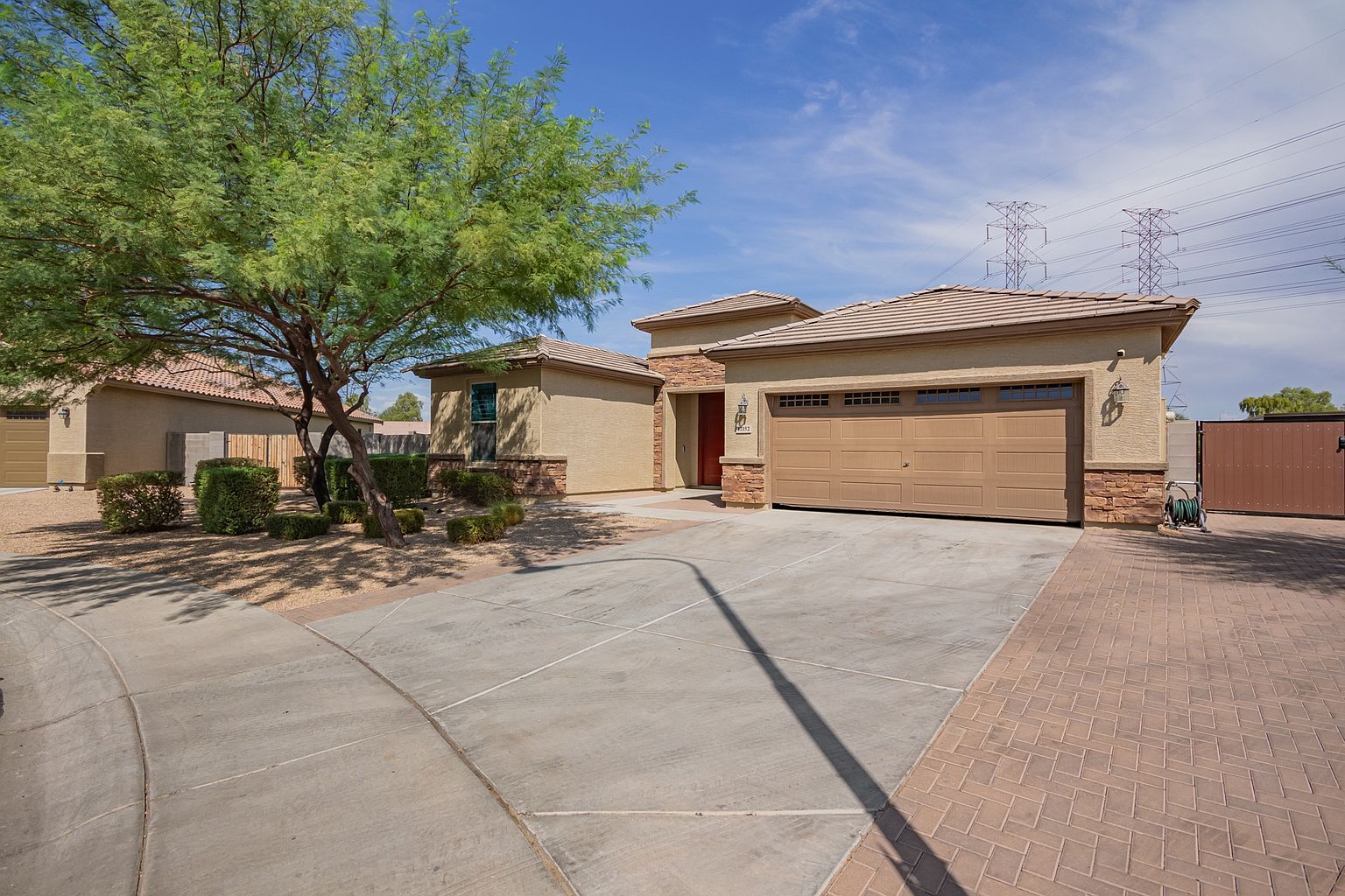 12152 W Winslow Ave photo 3