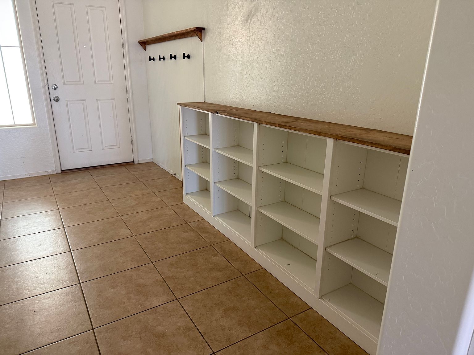 18608 W Lupine Ave photo 2