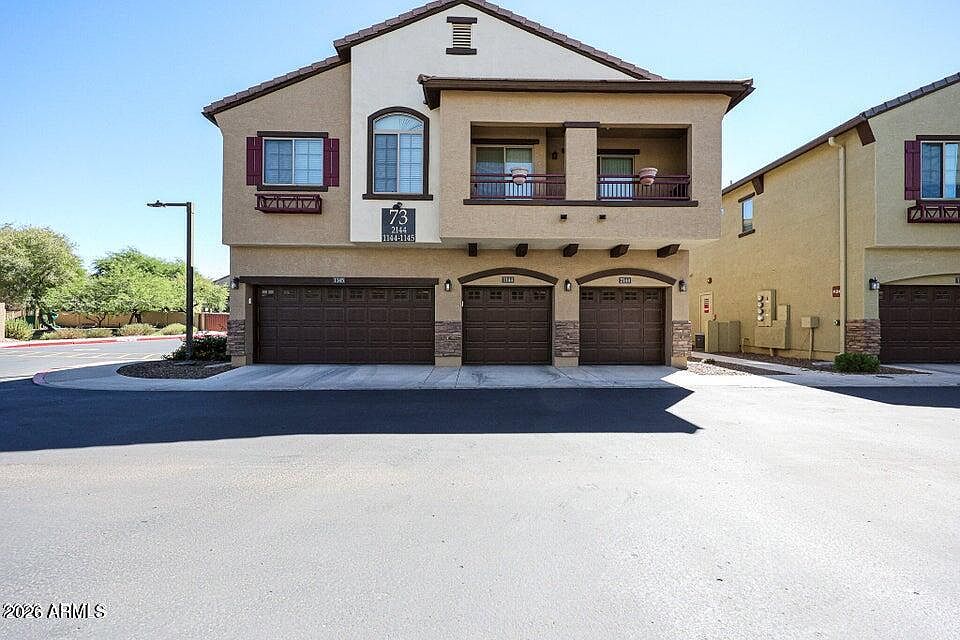 Ready To View Now! Beautiful Townhome In Great Location photo 5