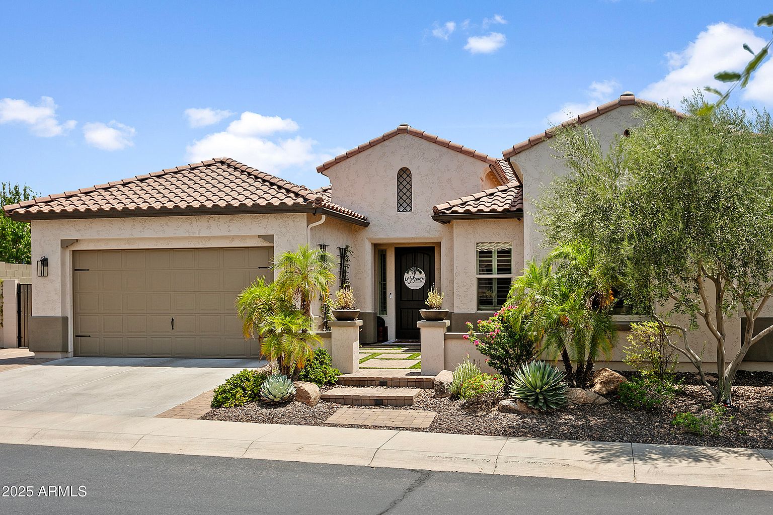 5803 E Parnell Dr photo 2