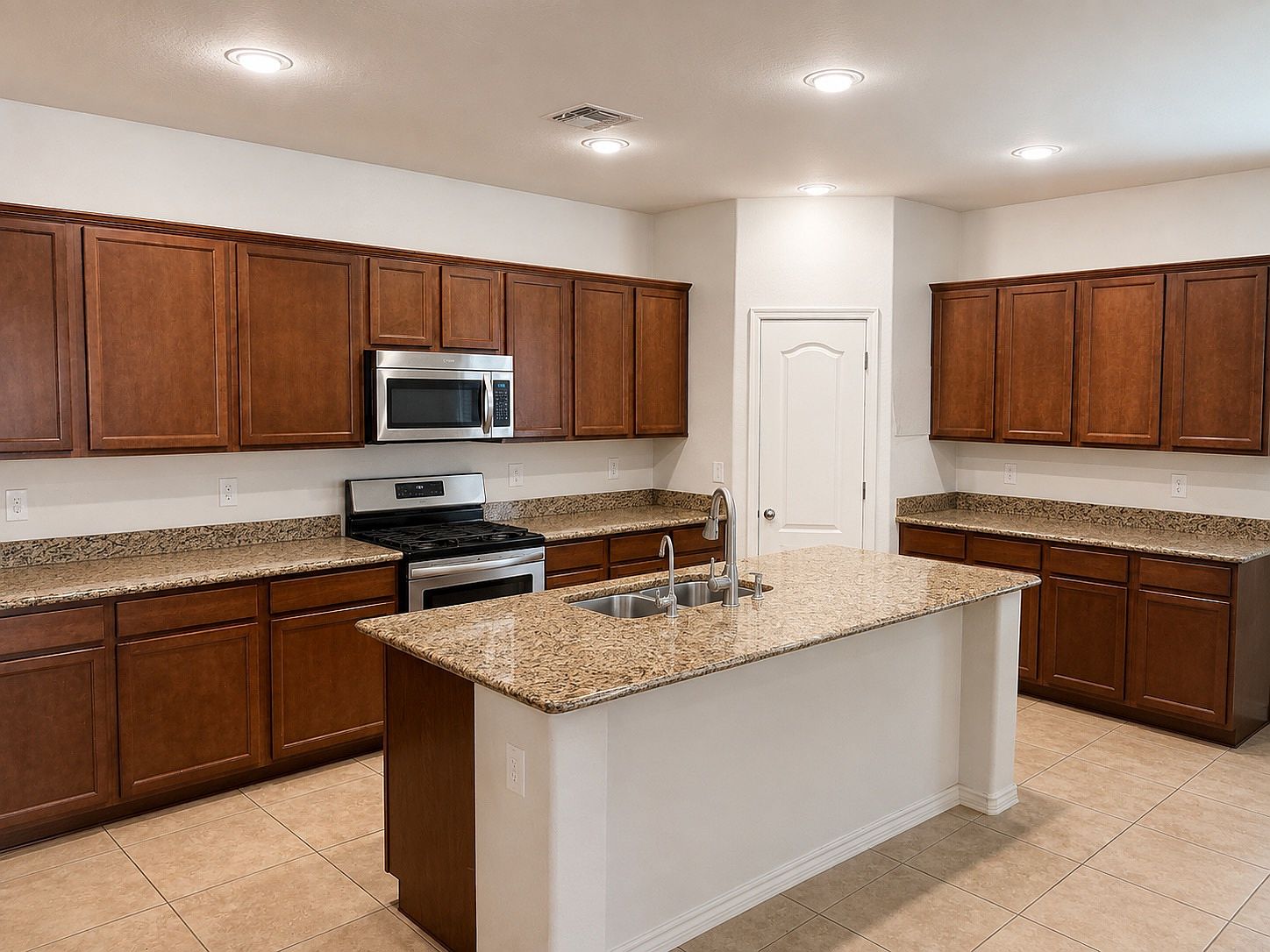 21136 E Creekside Dr photo 5
