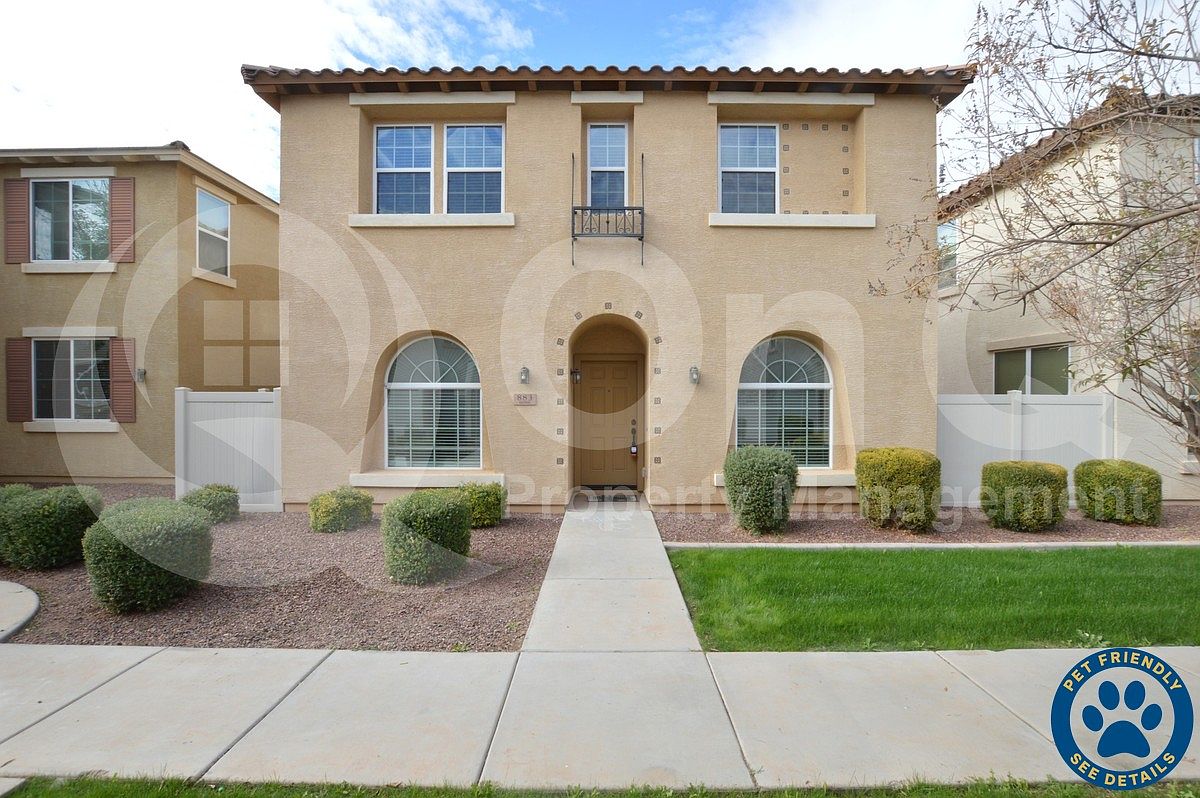 883 S Almira Ave Gilbert, AZ 85296 photo 2