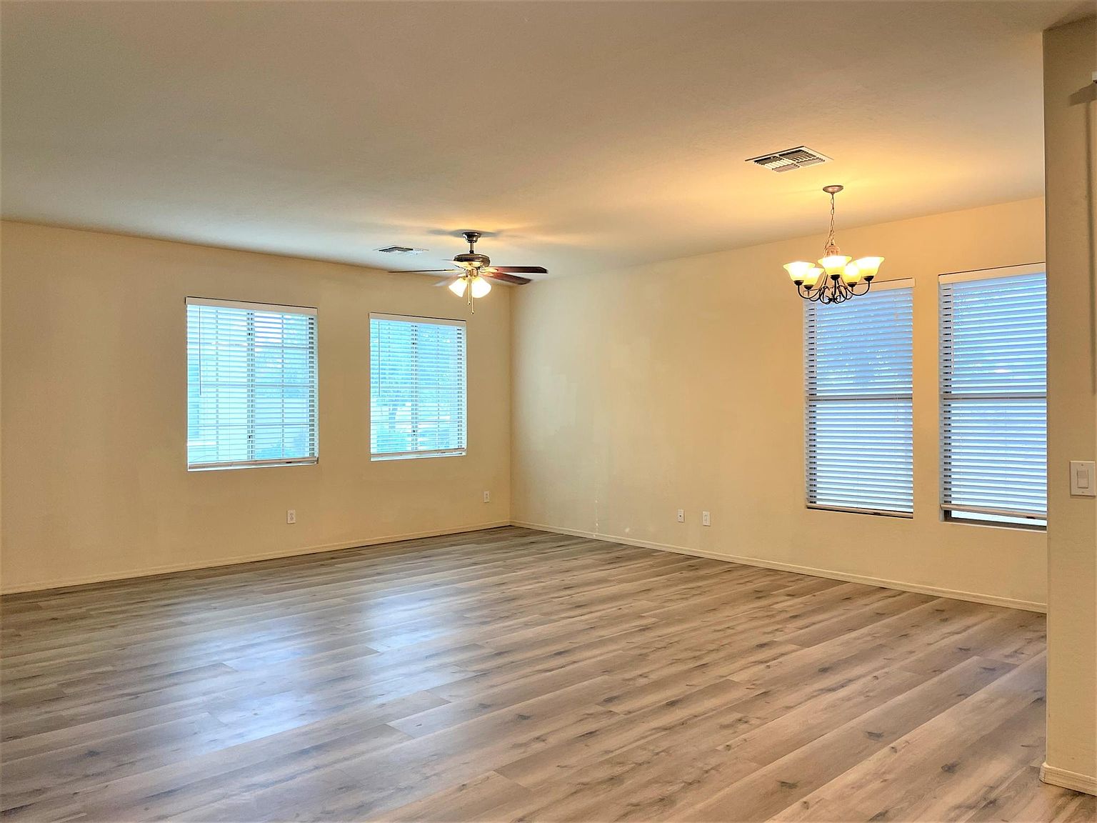 3444 S Falcon Dr photo 3