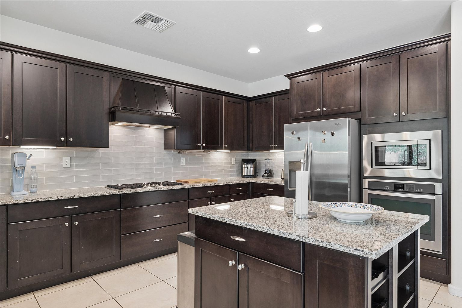 3826 E Cat Balue Dr Phoenix, AZ 85050 photo 4