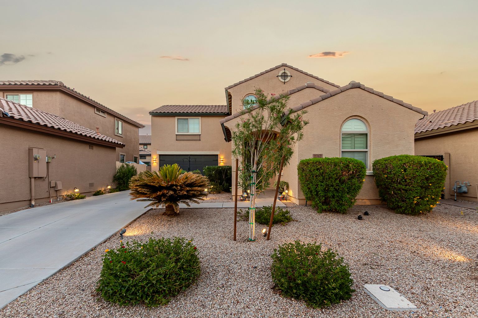 1762 W Homestead Dr photo 3