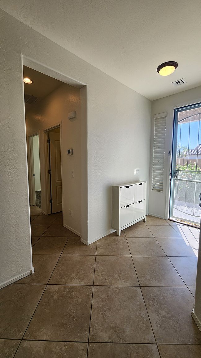 21070 E Pecan Ln photo 5