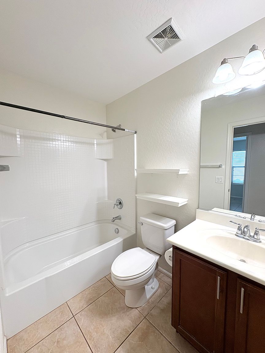 3949 W Kesler Pl photo 5