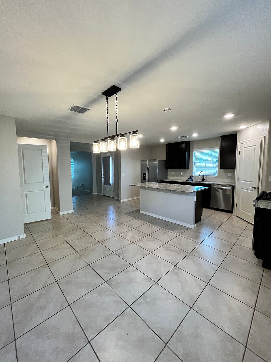 3831 S 79th Dr photo 5