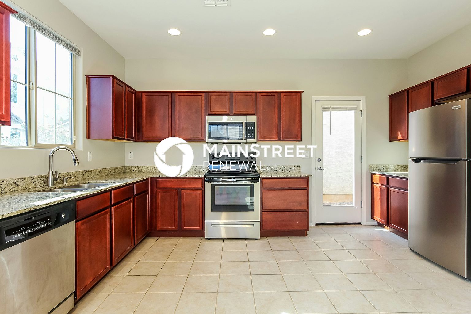 2822 N 73rd Dr Phoenix, AZ 85035 photo 4
