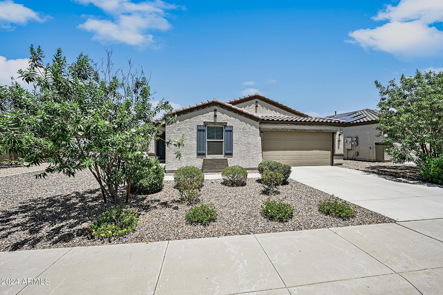 25568 W Euclid Ave photo 2