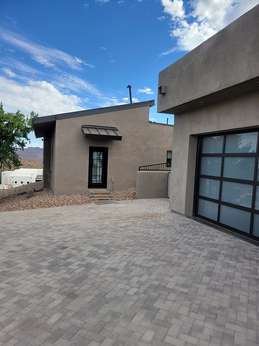 13218 N El Pueblo Blvd photo 2