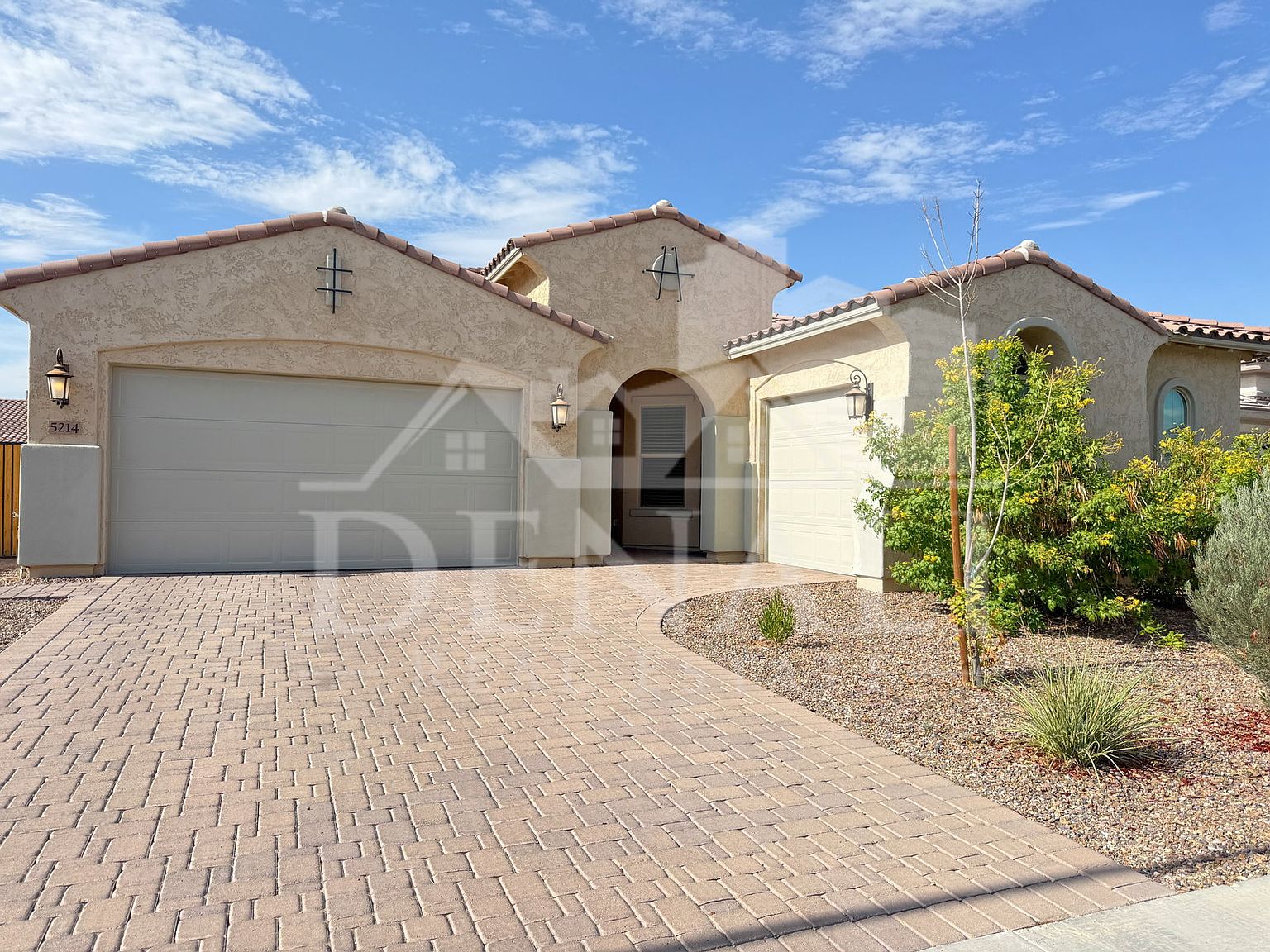 5214 W Thresher Way Phoenix, AZ 85339 photo 2