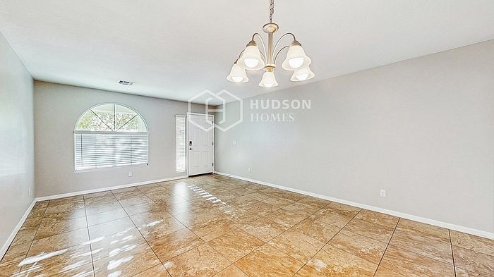 5805 S 27th Ln photo 5