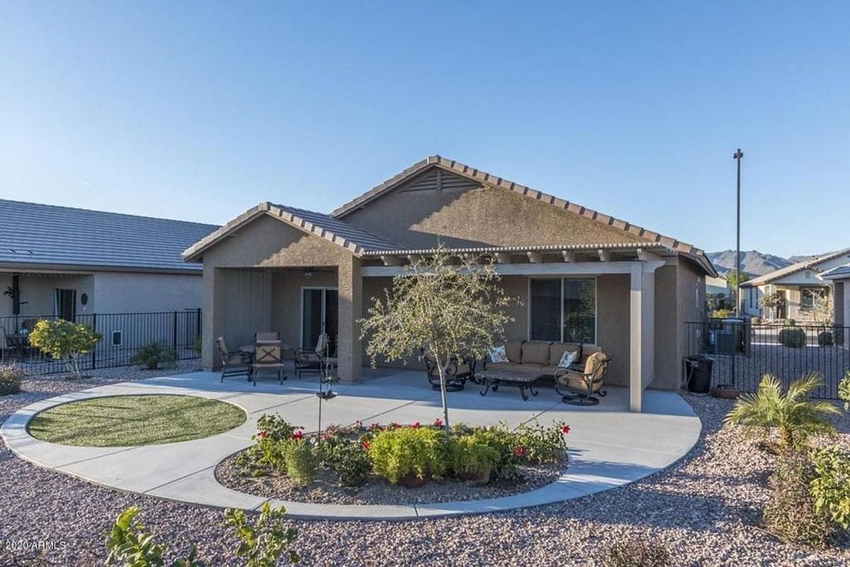 22407 W Morning Glory St Buckeye, AZ 85326 photo 2