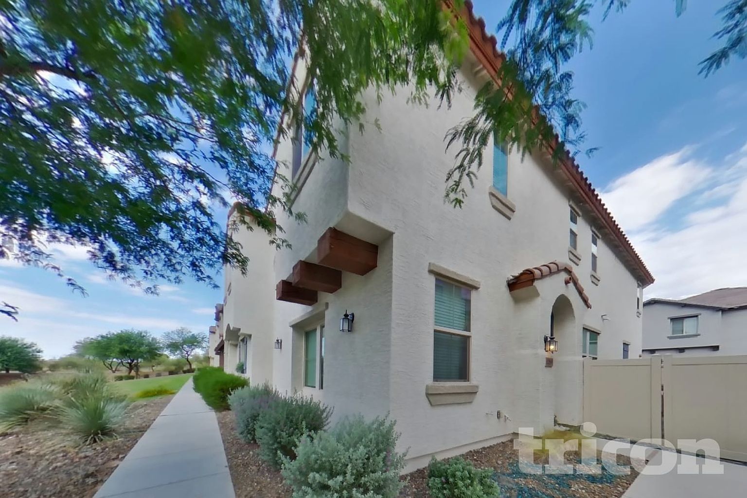 12565 W Lindbergh Dr Peoria, AZ 85383 photo 3