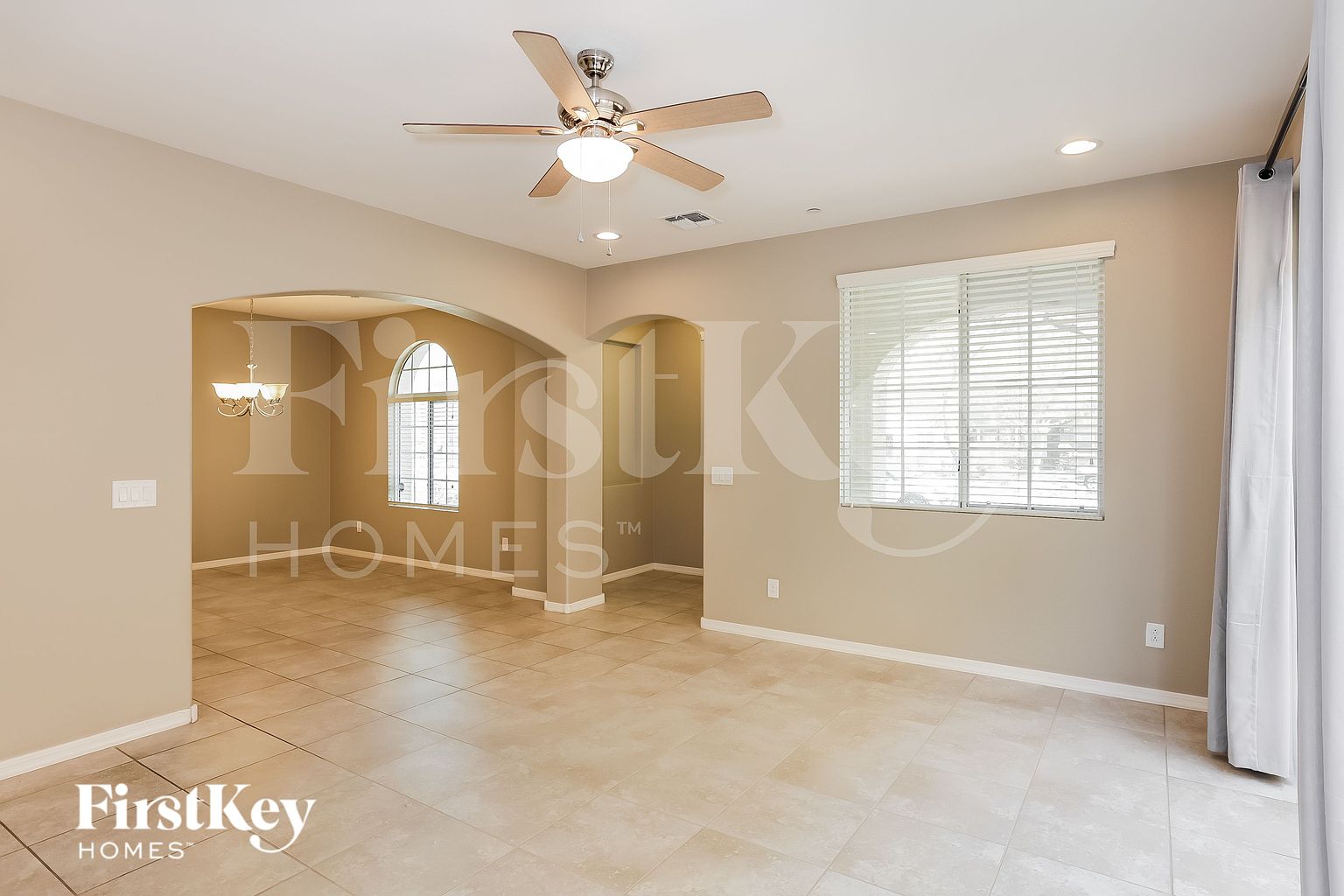29079 N 124th Dr photo 4