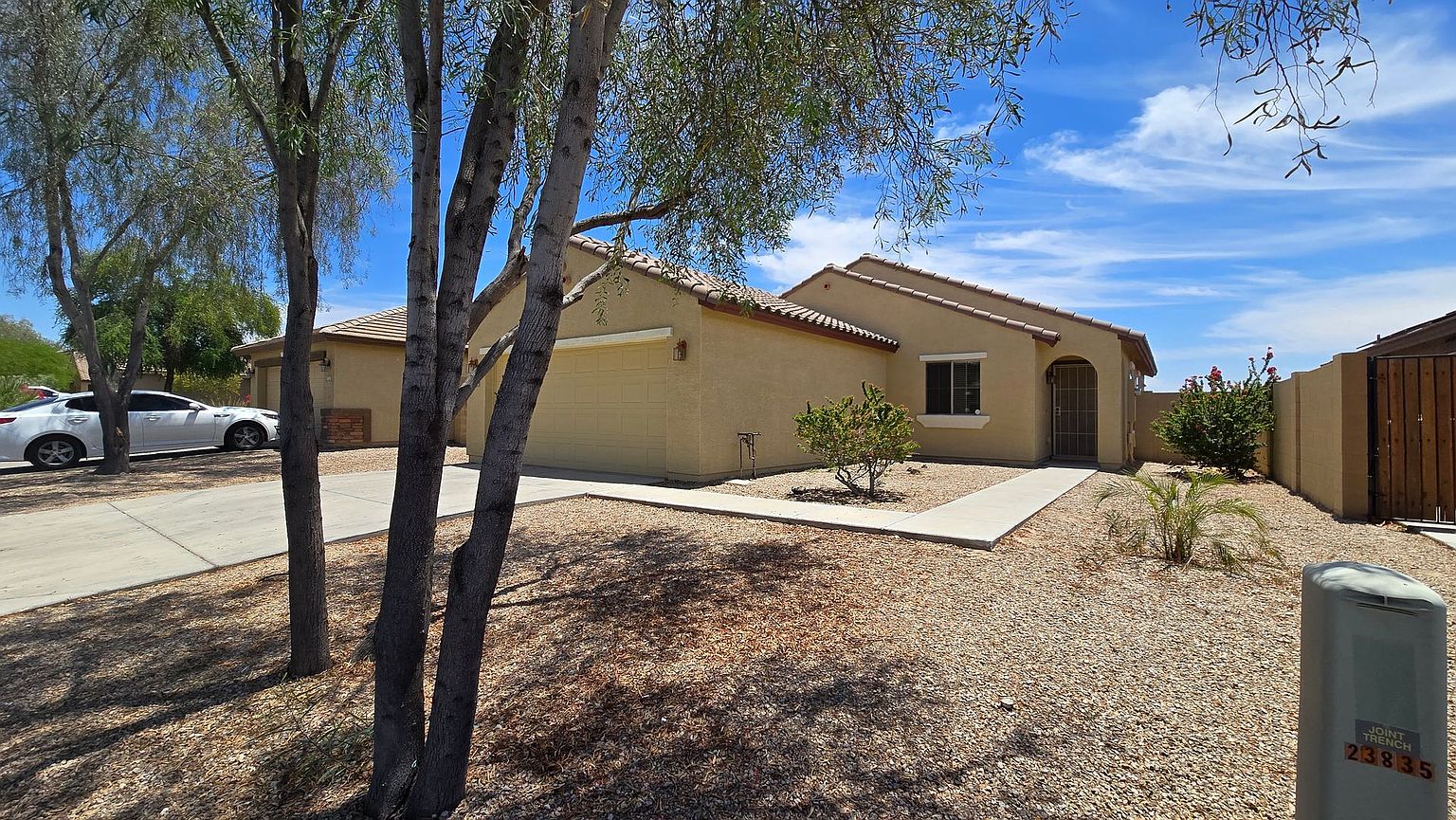 23827 W Yavapai St photo 4