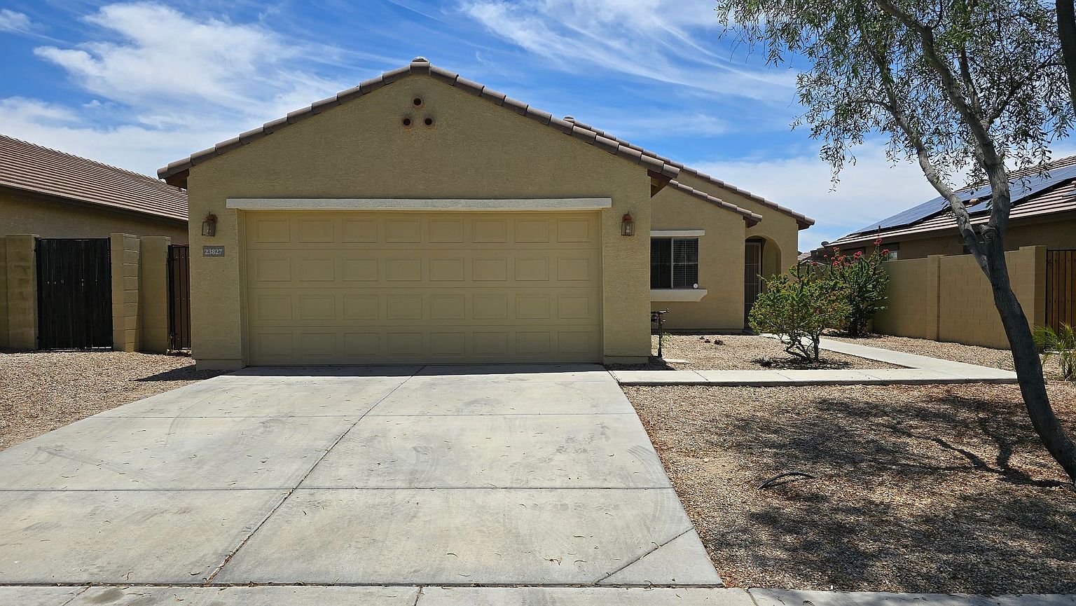 23827 W Yavapai St photo 2