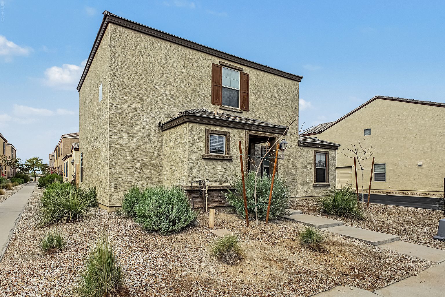 8024 W Agora Ln photo 4