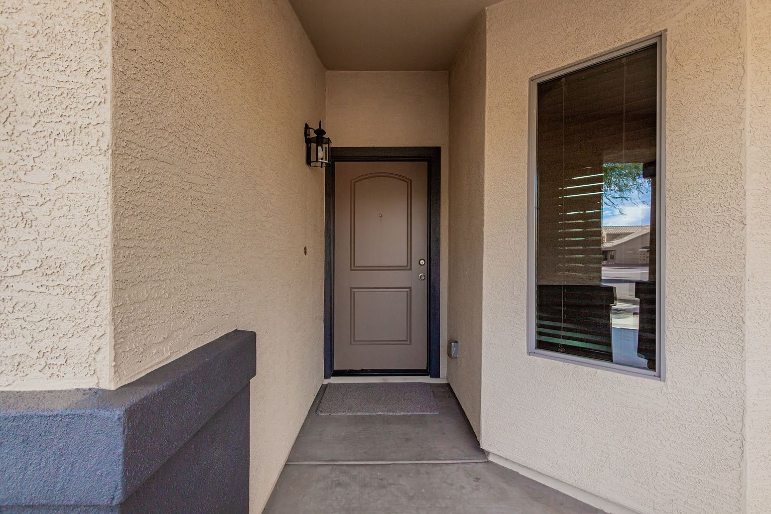 12492 N 75th Dr photo 4