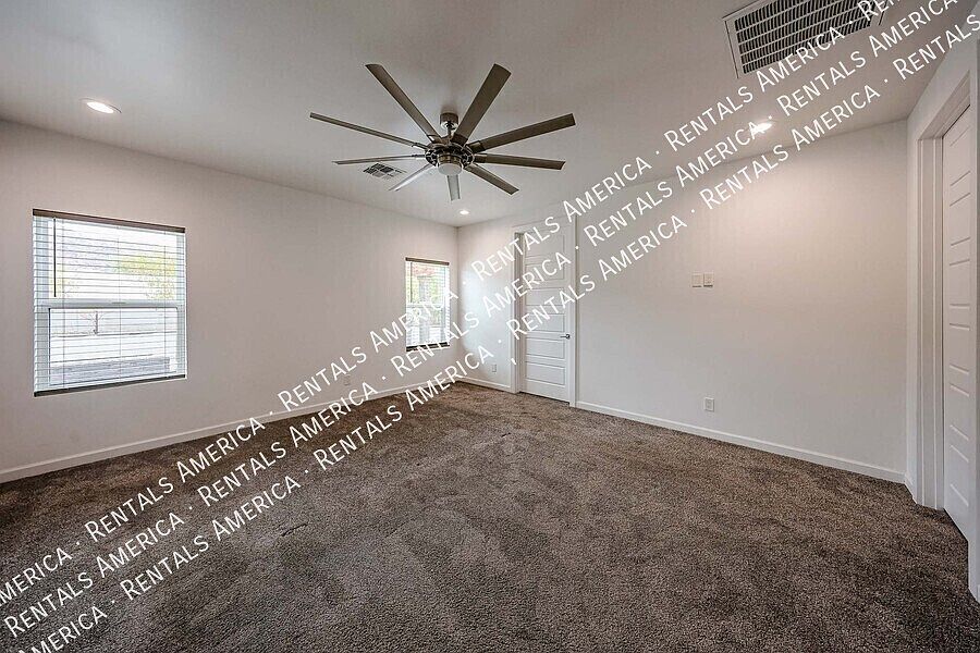 347 E La Mirada Dr photo 5