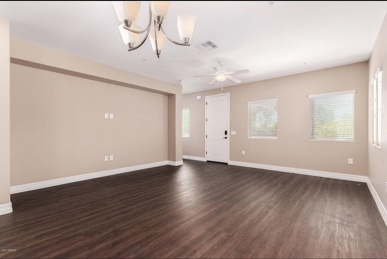 2821 S Skyline Dr photo 5