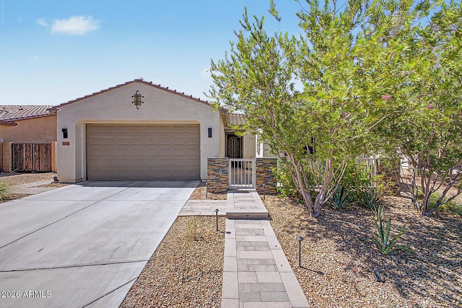 9020 S 41st Gln