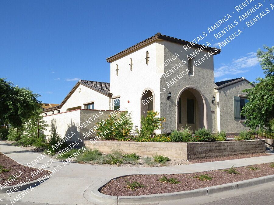 20756 W Legend Trail Buckeye, AZ 85396 photo 2
