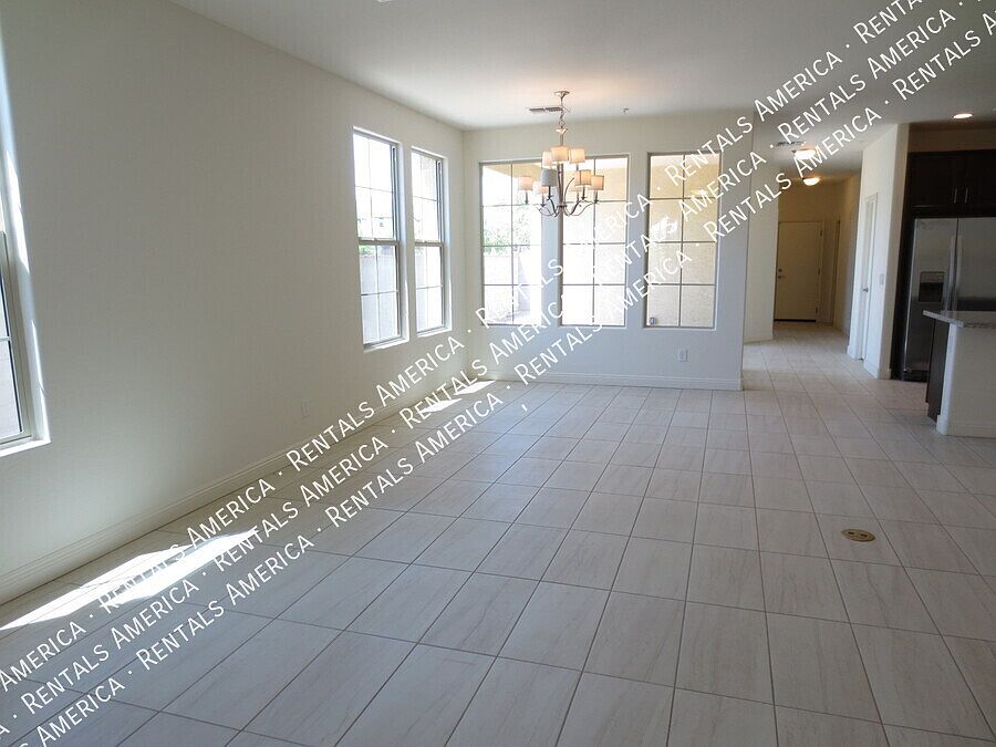 20756 W Legend Trail Buckeye, AZ 85396 photo 3